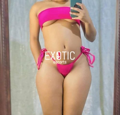 ✨ Nuru – Élégance & Présence Chaleureuse à Maria Police, Kolwezi ✨ — 2