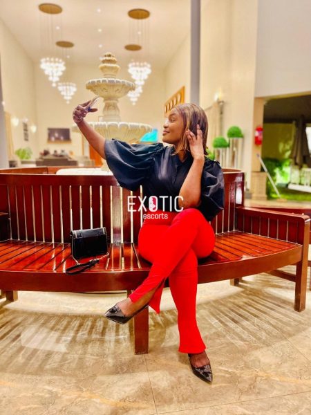 ✨ Trina – Élégance Mature & Présence Raffinée à Kolwezi, Drc ✨ — 7