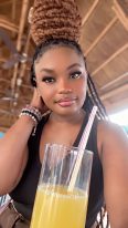 ✨ Trina – Élégance Mature & Présence Raffinée à Kolwezi, Drc ✨